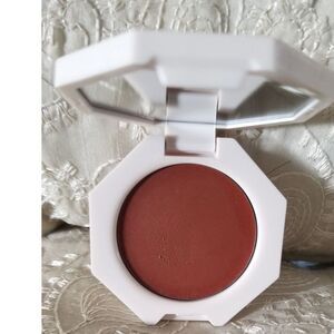 Fenty beauty cream blush rose latte